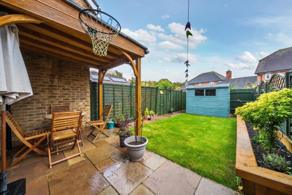 Perch Close, Ashford TN23 photo 2