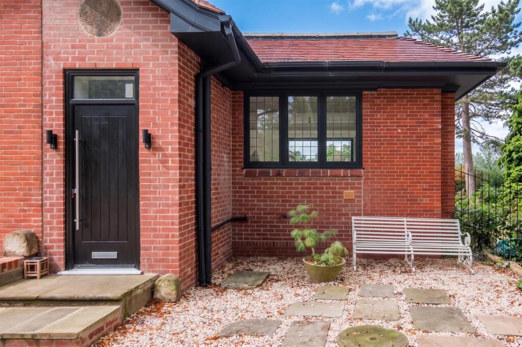 House in Trafford, Greater Manchester - More