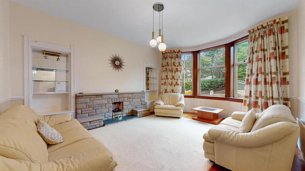 House in Old Kilpatrick, Mountblow - More