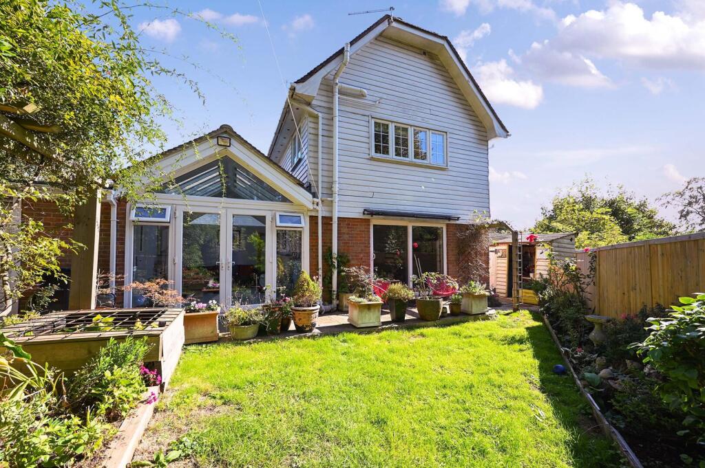 4-bed semi-detached on Point Hill, Rye, £695,000