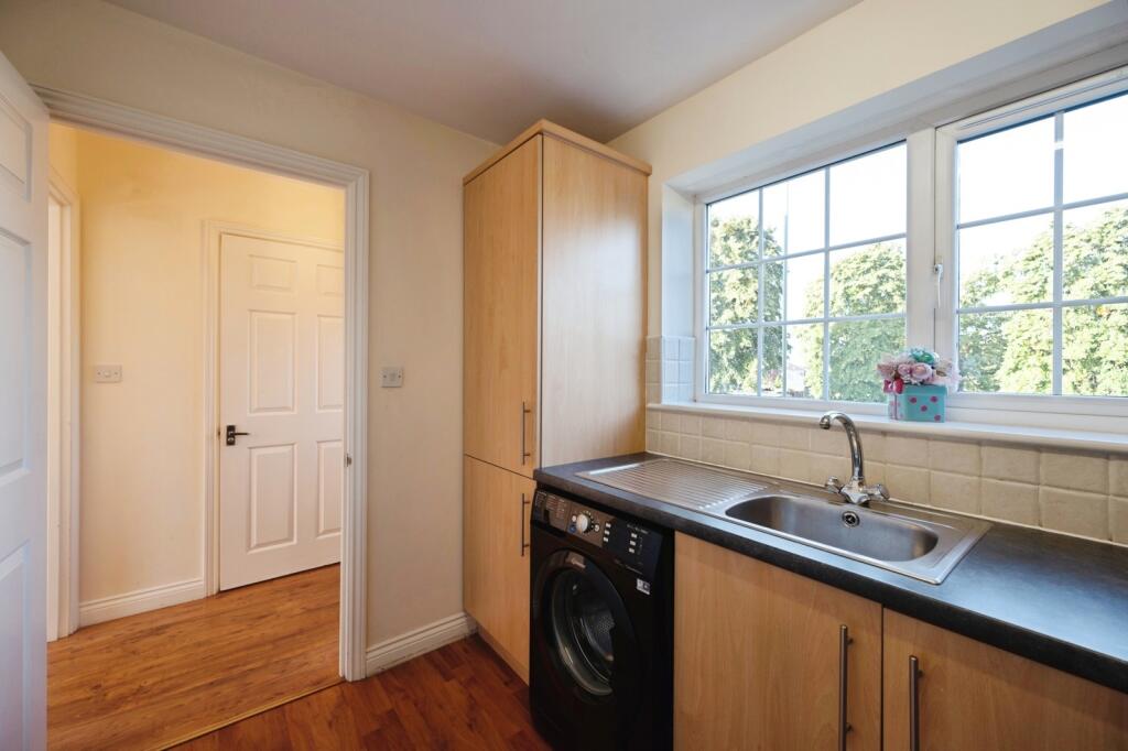House in Portsmouth - More