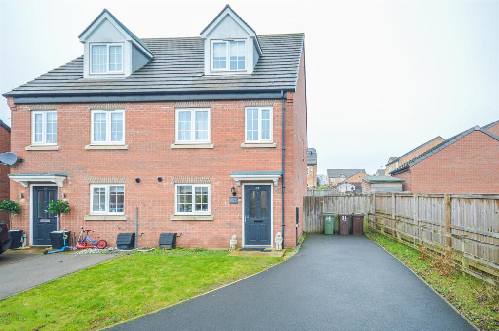 Main image of property: Stumpcross Lane, Pontefract