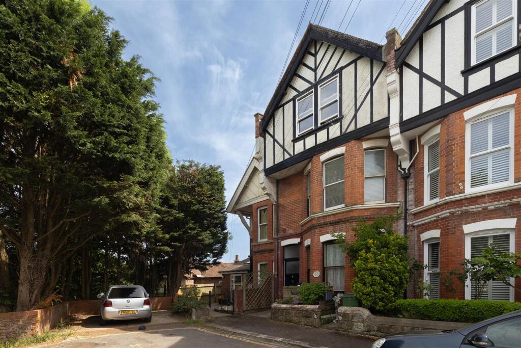 Main image of property: De Cham Avenue, St. Leonards-On-Sea
