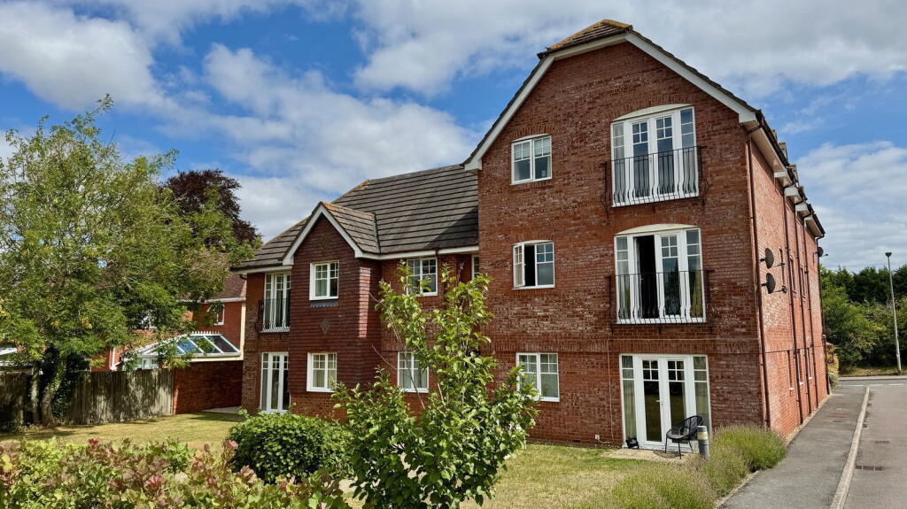 Main image of property: Grove Court, Newtown Road, Newbury, RG14 7BD