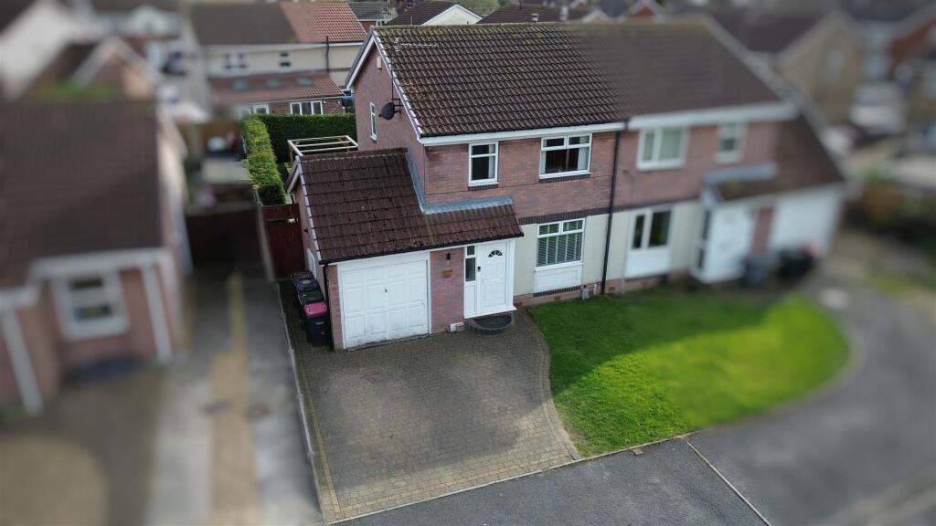 Main image of property: Hunters Park, Dinnington, Sheffield