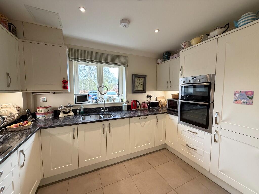 No. 77 Millstream Mews, Richmond Villages Letcombe Regis, South Street, Letcombe Regis, Oxfordshire OX12 9JY photo 4
