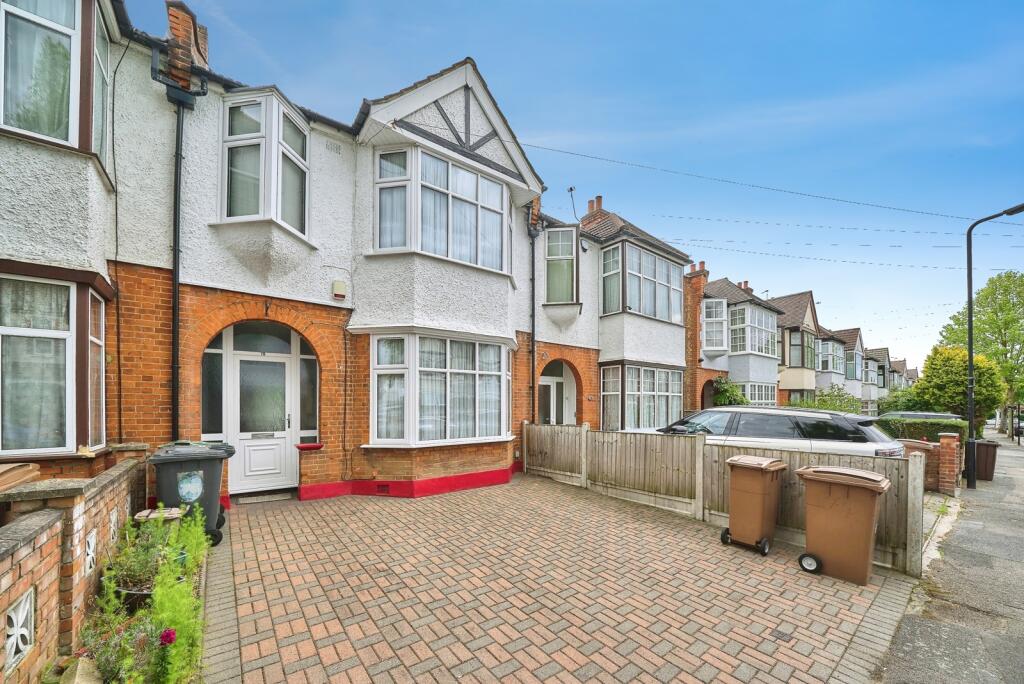 Main image of property: Forest Drive West, London, E11