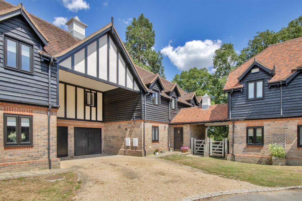 Main image of property: Nizels Lane, Hildenborough