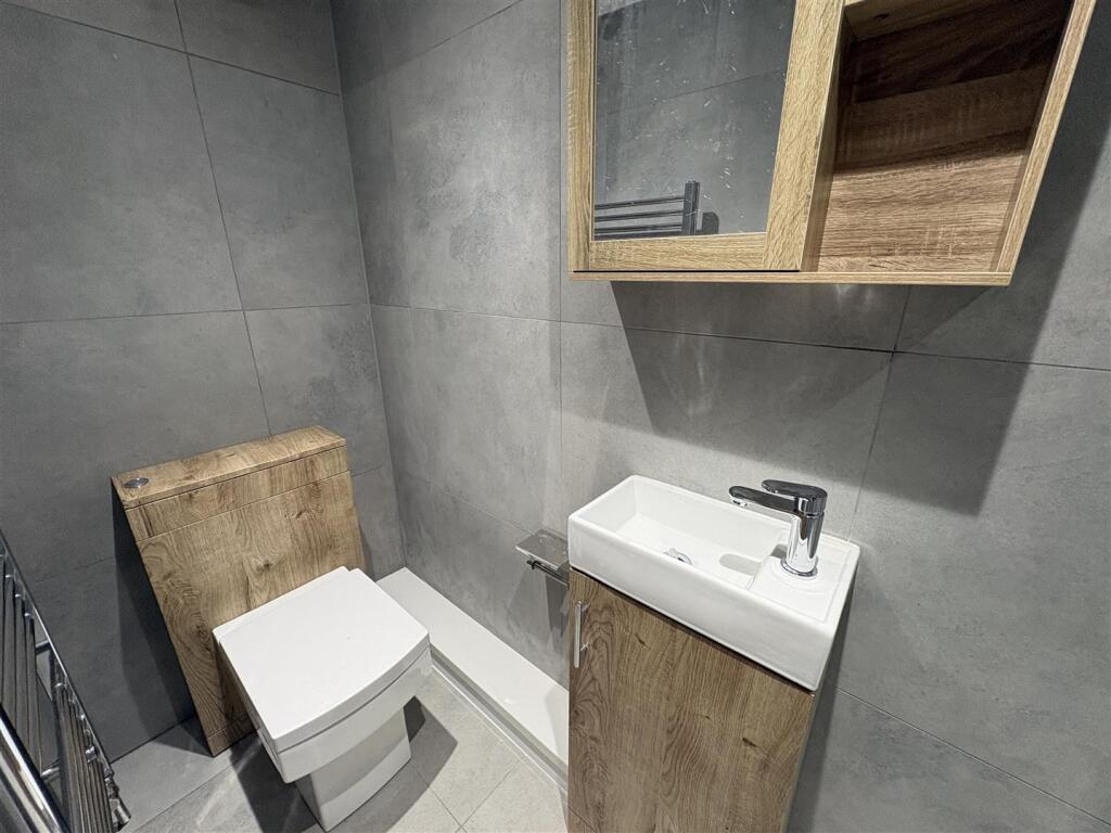 Main image of property: Beechwood Terrace, Burley, Leeds LS4, 2NG