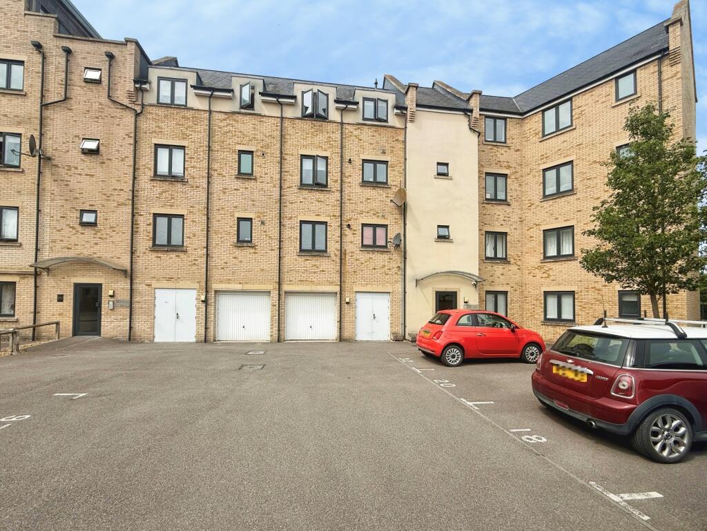 Main image of property: Sweetpea Way, Cambridge, CB4 2ZA