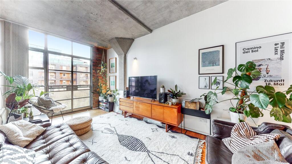 Main image of property: Royle Building, N1