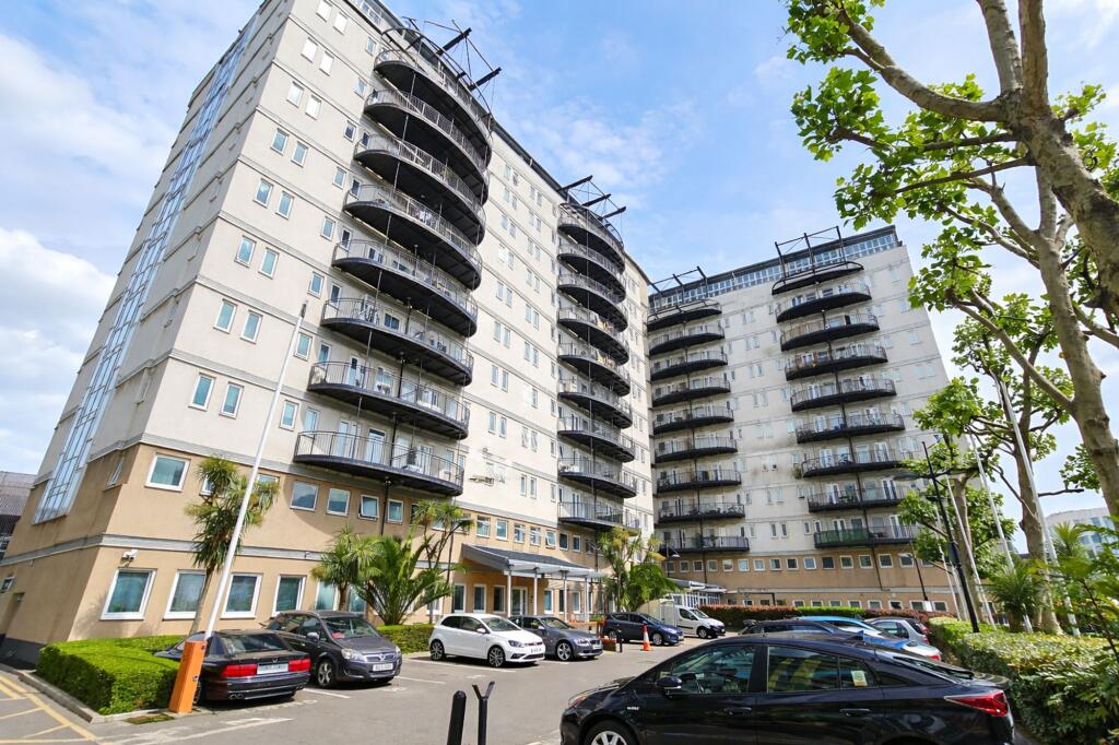 Main image of property: High Street, London, E15