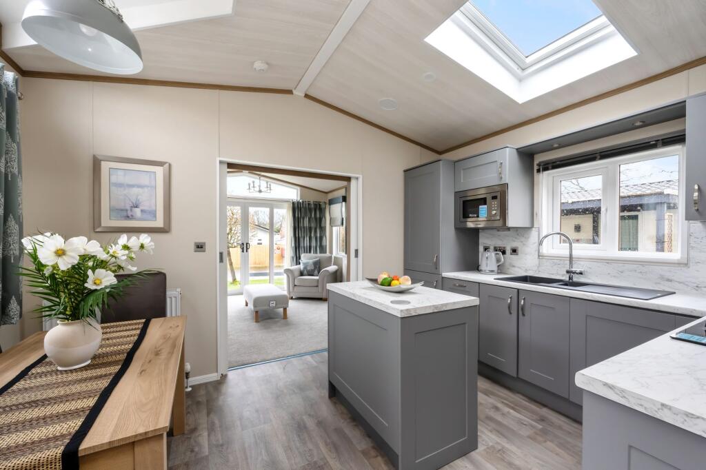 Langton Lodge, Downsview Park, Bramlands Lane, Woodmancote, BN5 9TG photo 2