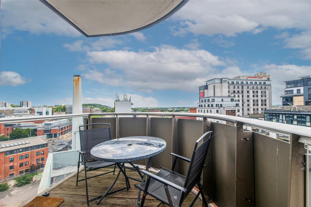 Apartment in Nottingham, Lace Market, The Meadows - More