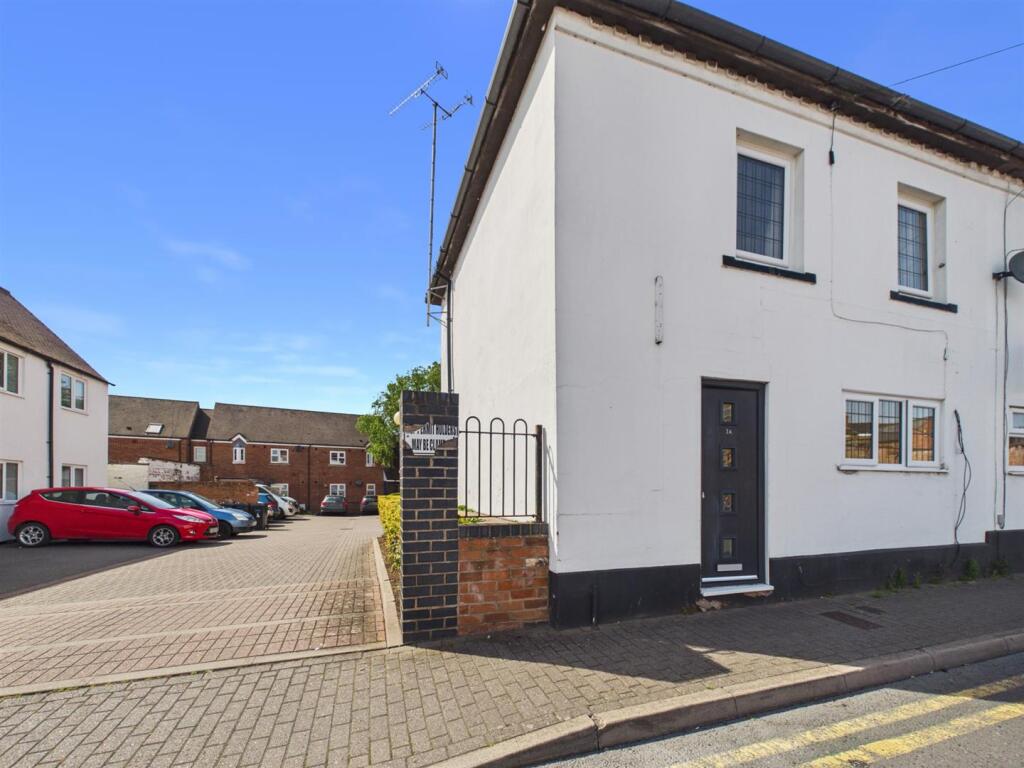 Main image of property: Brick Kiln Street, Evesham