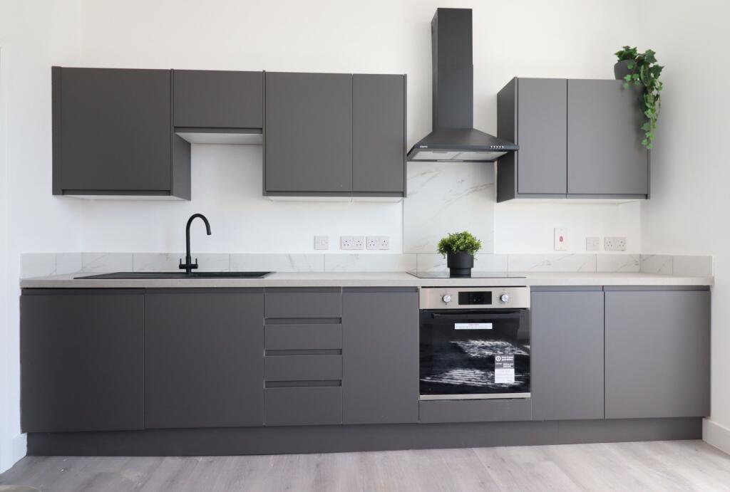 Apartment in Barry, Vale of Glamorgan - More