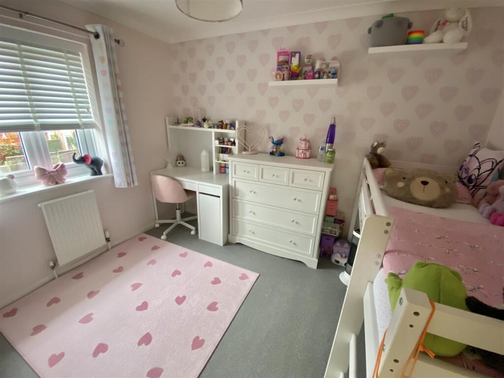 234, Orchard Avenue, Bridport photo 4
