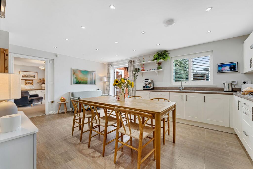 House in Cuddington, Cheshire West and Chester - View 5