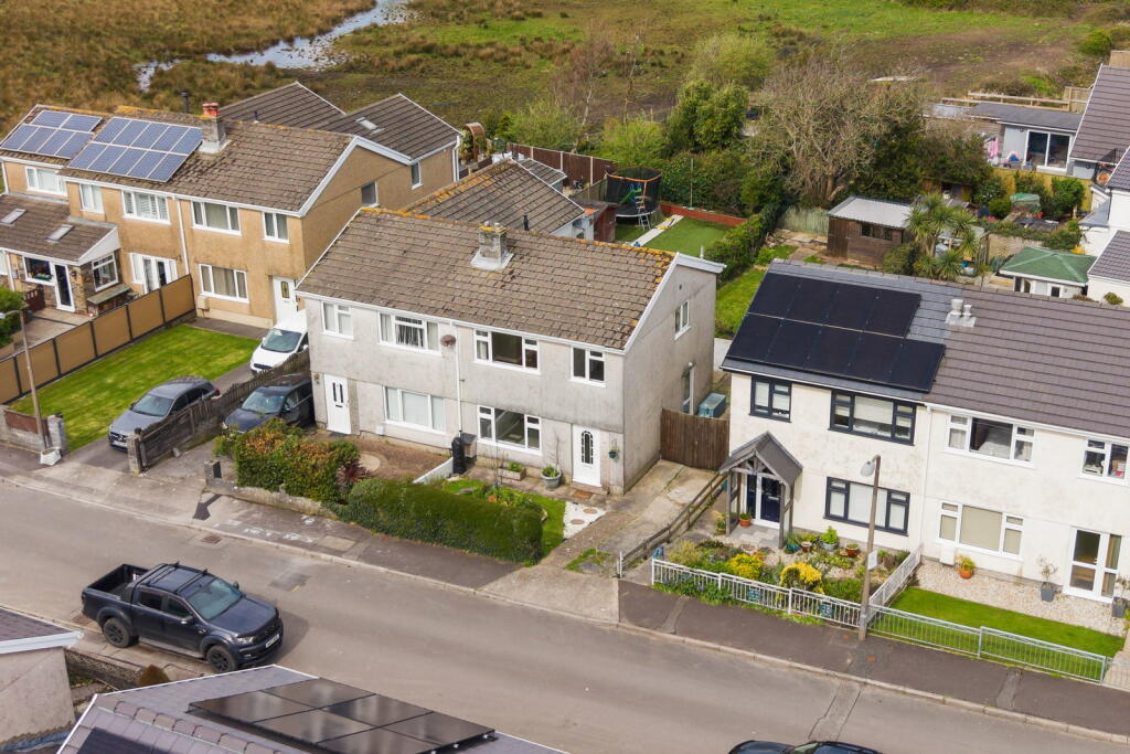 Main image of property: Rhyd-y-Fenni, Crofty, Gower, Swansea, SA4 3SA