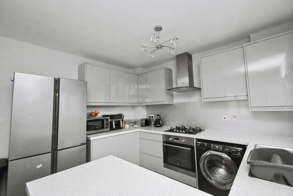 Hillside Drive, Okehampton photo 4
