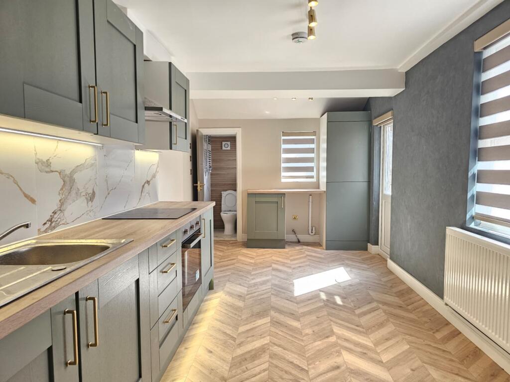 Main image of property: Chase Side, Enfield