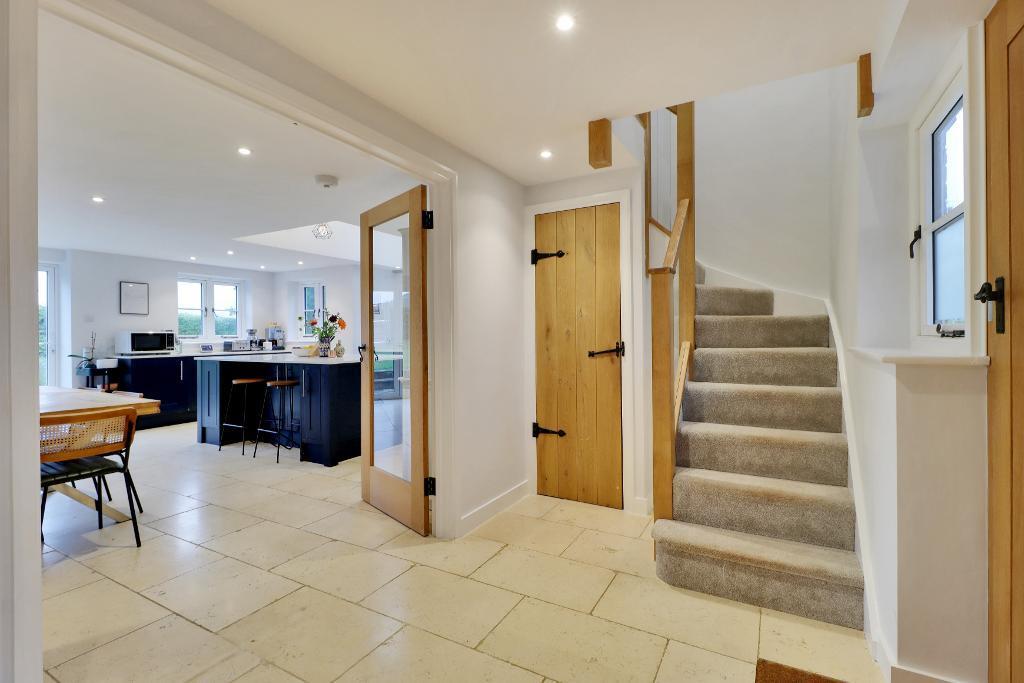 House in Tunbridge Wells, Horsmonden - More