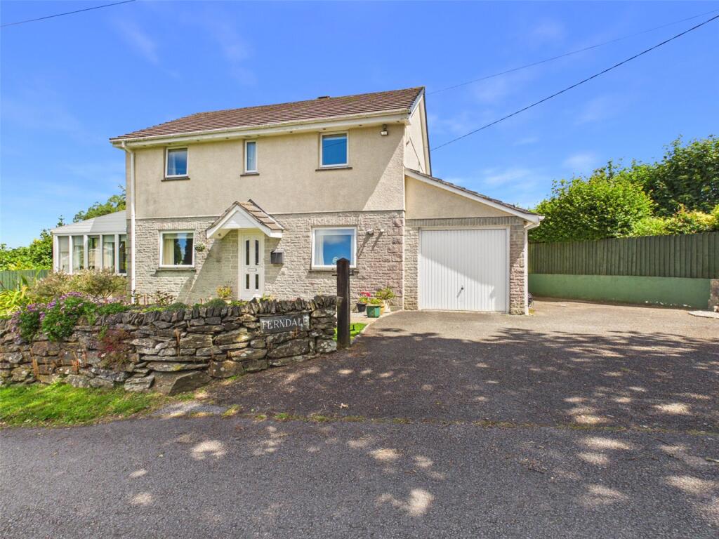 4-bed detached on Lower Downgate, Callington, Cornwall, £350,000