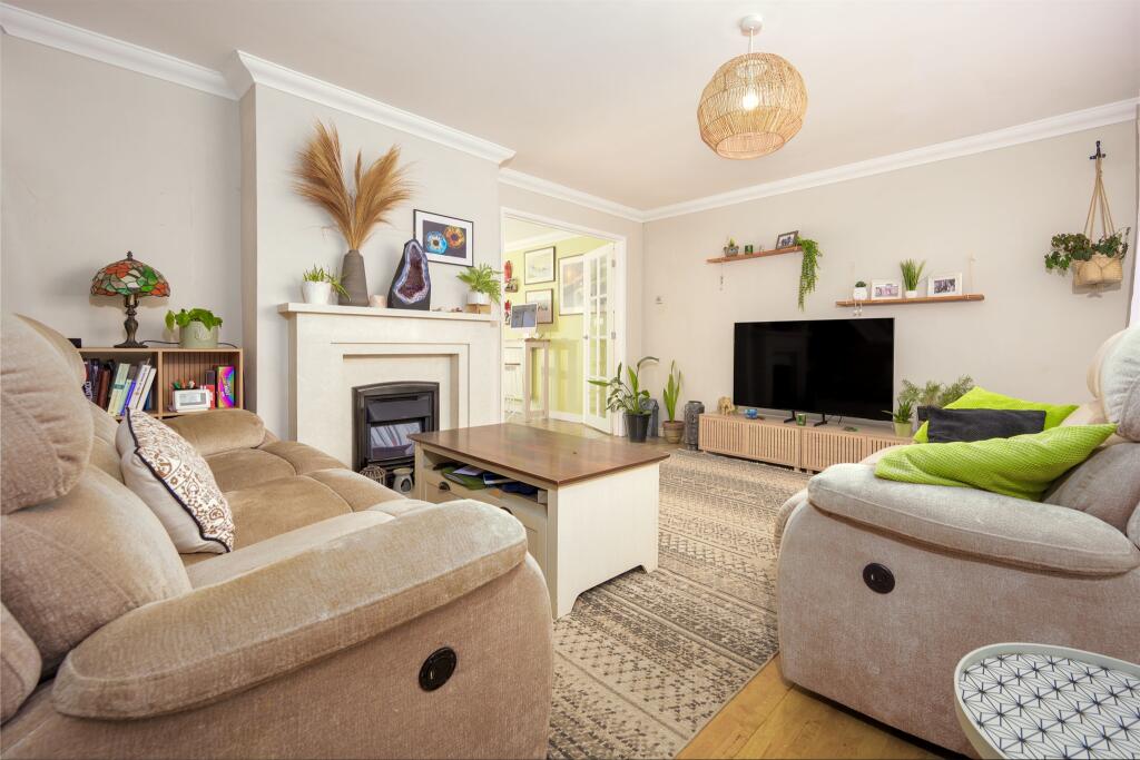 House in Desborough, North Northamptonshire - View 2