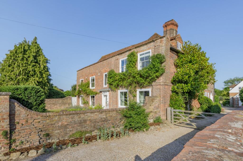 Main image of property: The Street, Great Chart, Kent