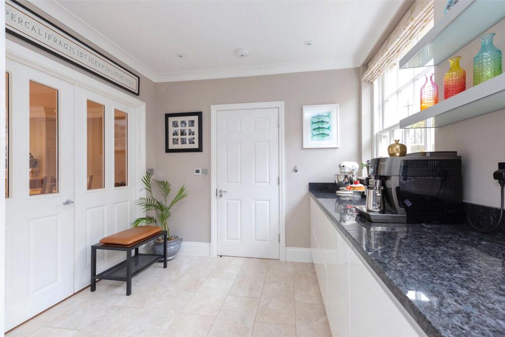Henrietta Road, Bath, Somerset, BA2 - View 4
