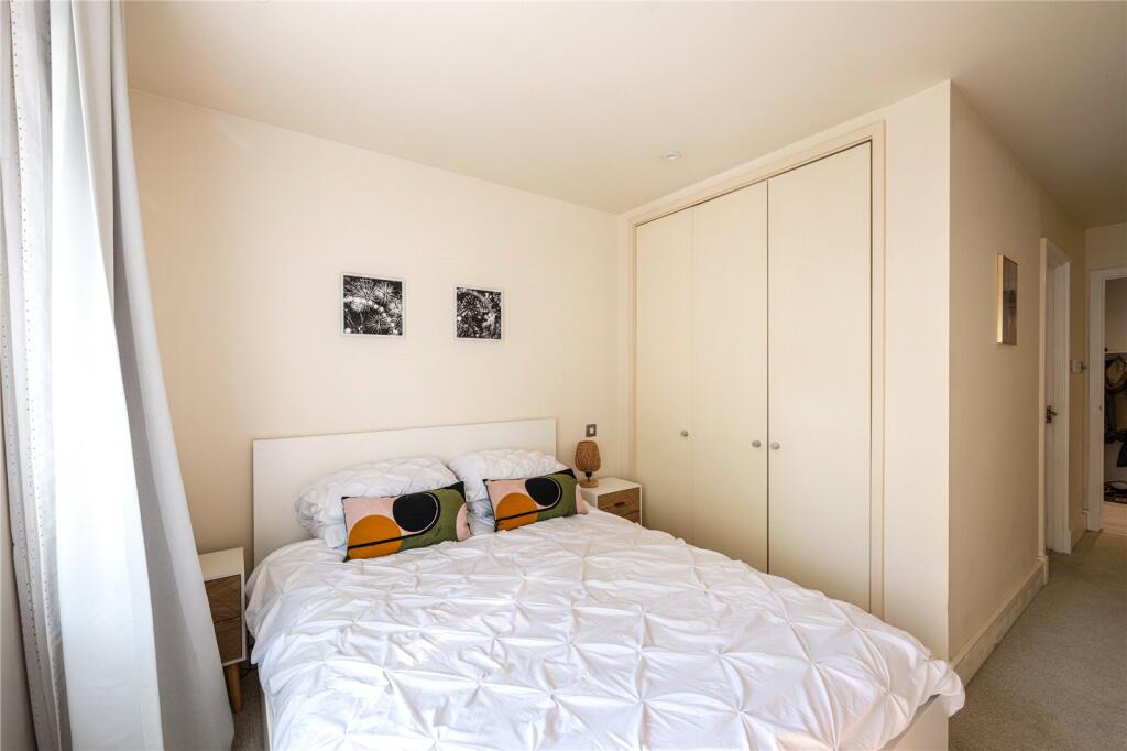 Apartment in London, City of Westminster - View 5