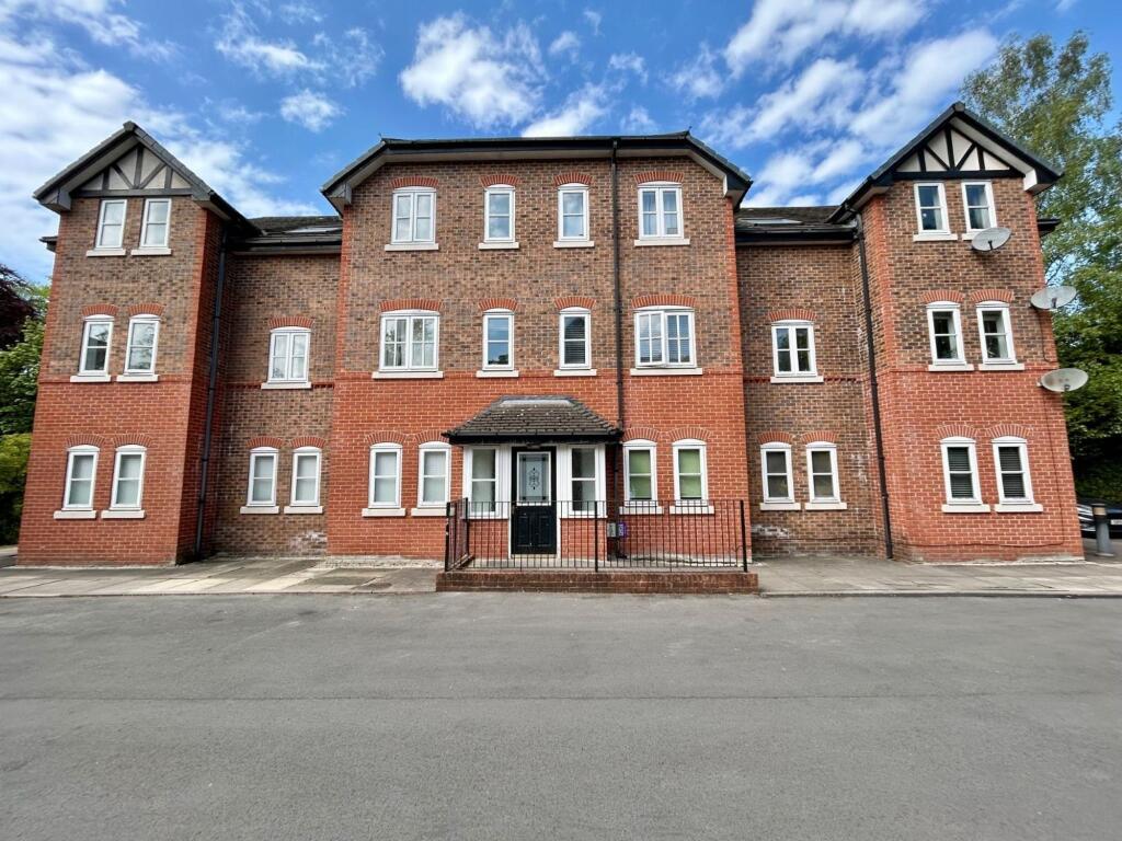 Main image of property: Pencarrow Close, Didsbury, M20