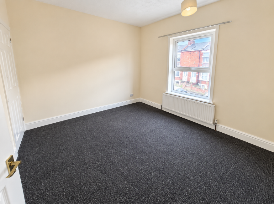 House in Luton - More