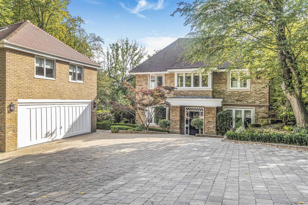 Main image of property: Burwood Place, Hadley Wood