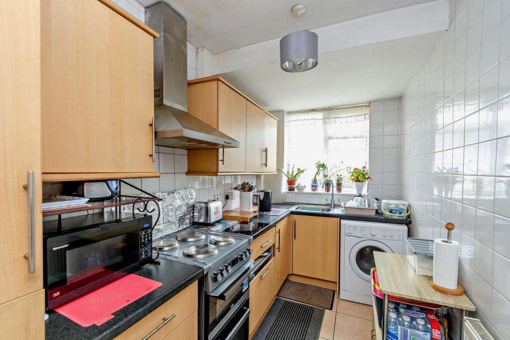 House in Doncaster, Wheatley - View 5