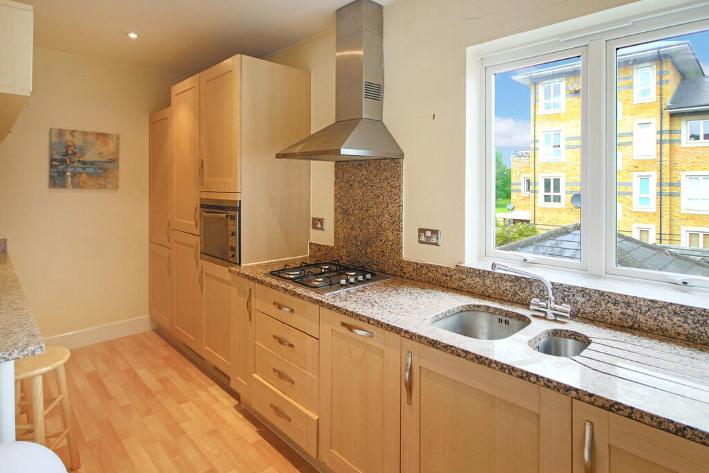 Apartment in Cambridge - View 3