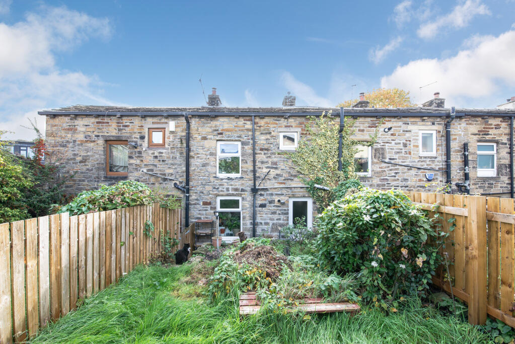 House in Bradford - View 5