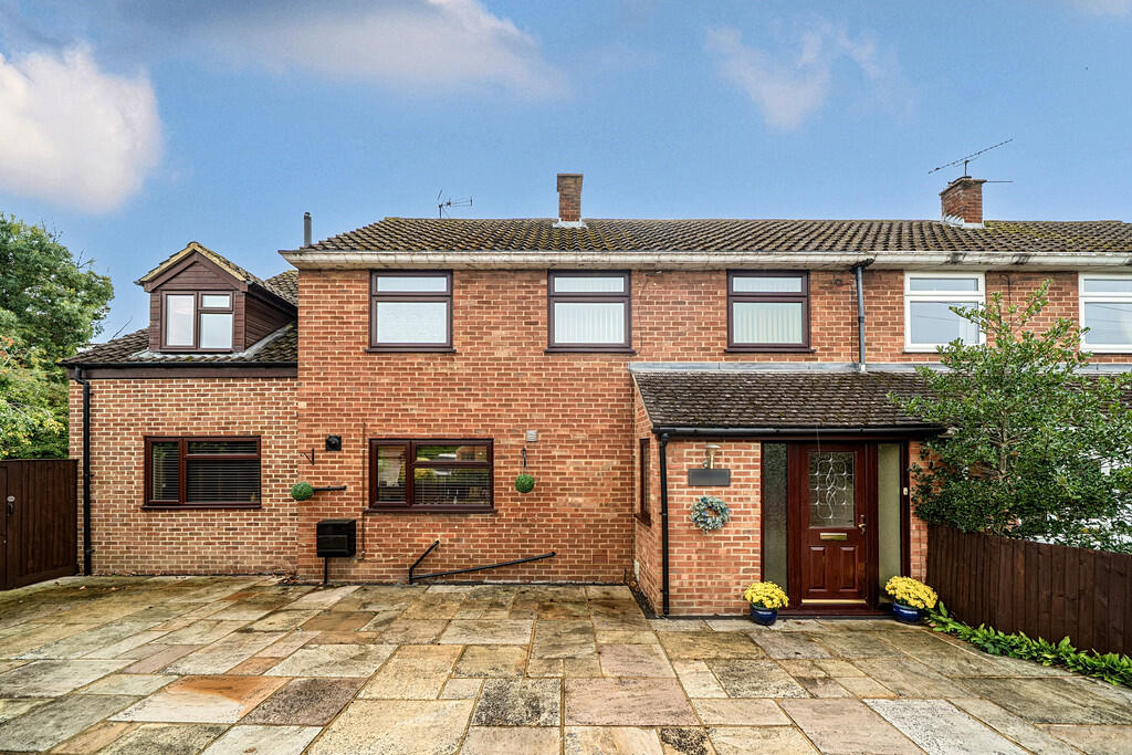 Main image of property: Chinnor Road, Thame