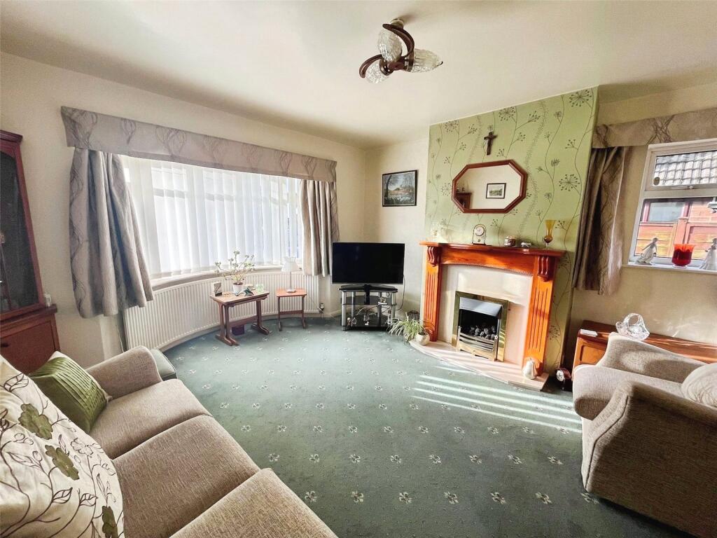 Rugby Road, Bulkington, Bedworth, Warwickshire, CV12 photo 4