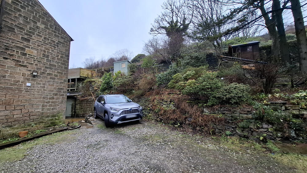 20 Mount View, Uppermill photo 2