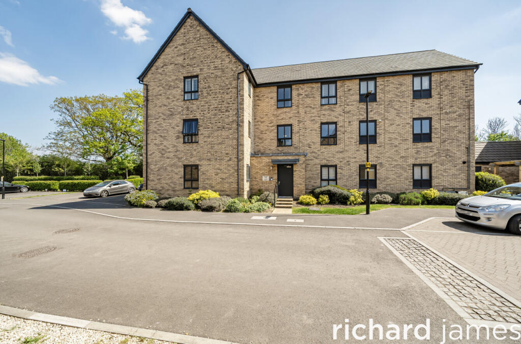 Main image of property: Chaddington Strand, Swindon, SN1