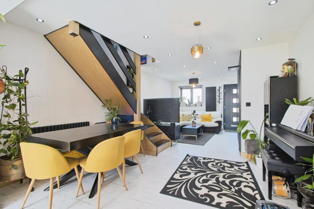 House in London - View 2