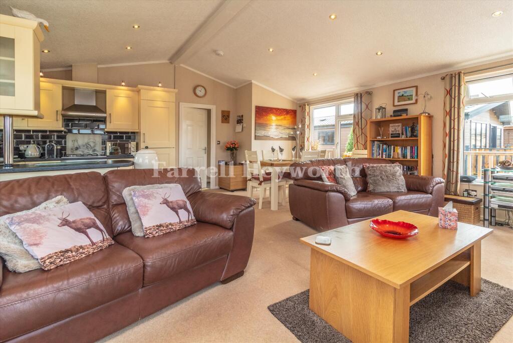 Borwick Lane, Dock Acres, Carnforth photo 4