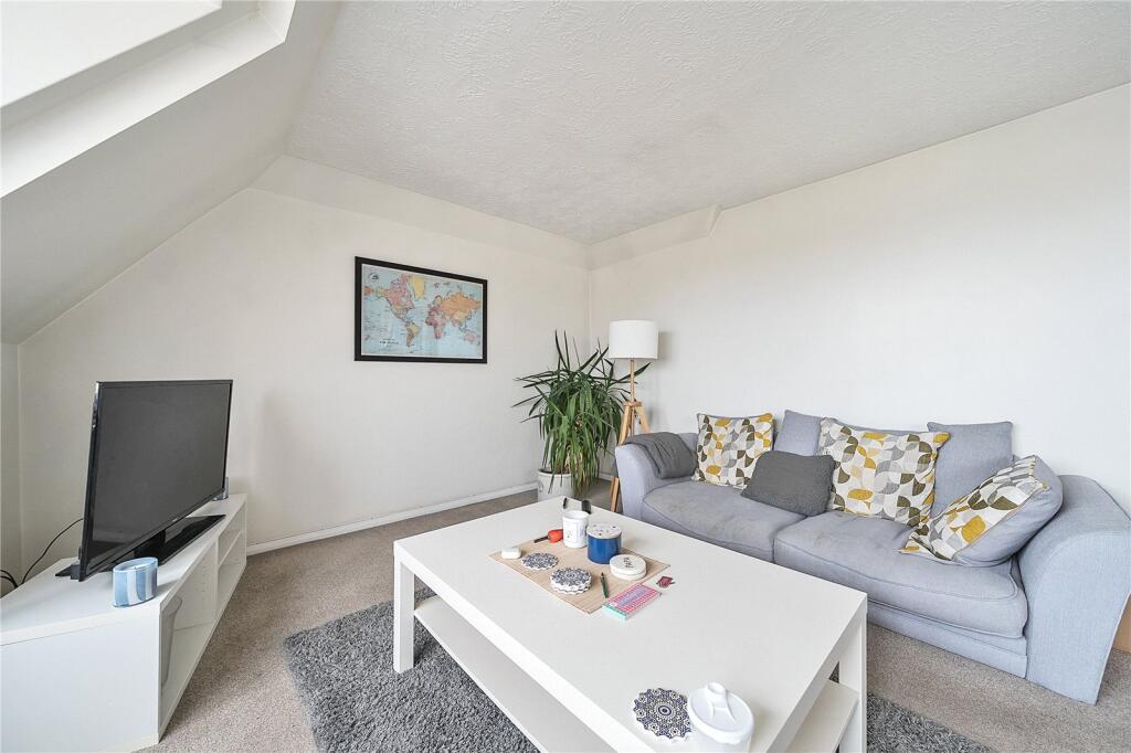 Apartment in Lancing - View 4