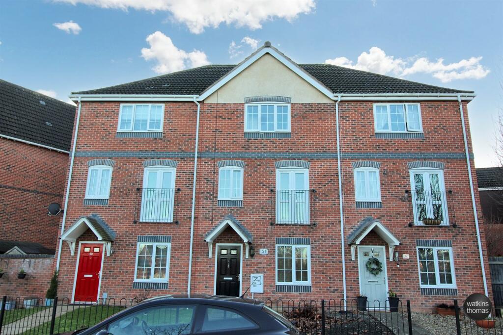4-bed house on Staddlestone Circle, Saxon Gate, Hereford, HR2, £284,000