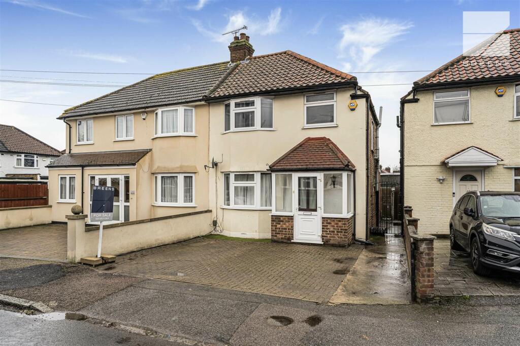 Main image of property: Mount Avenue, Chingford