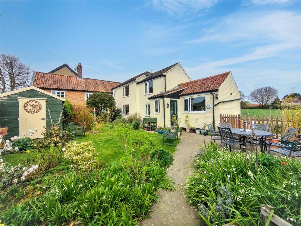 Main image of property: Aldborough, Norwich