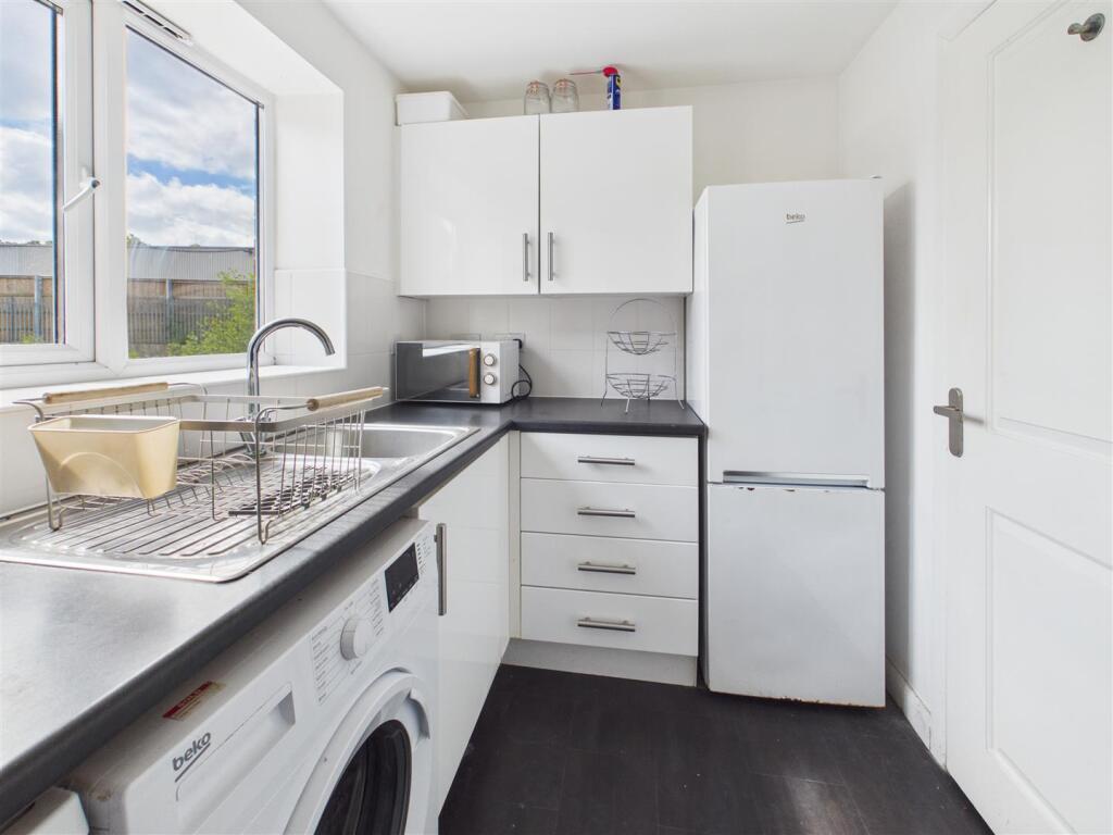 Apartment in Coventry - More