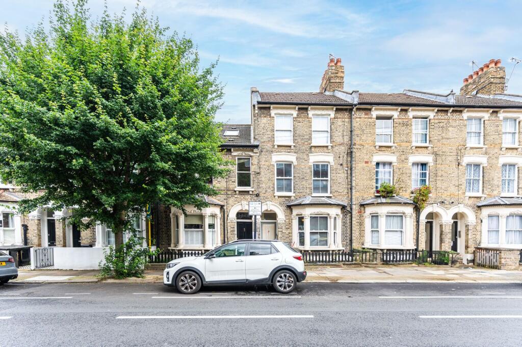 Apartment in London - View 3