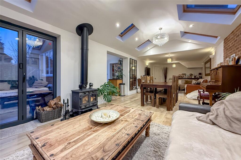 Additional image 22 of Magnolia Close, Park Street, St. Albans, Hertfordshire, AL2